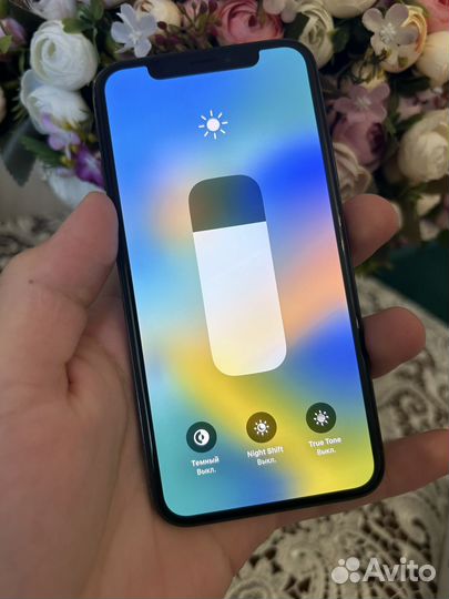 iPhone X, 64 ГБ