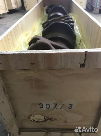 Коленвал CAT