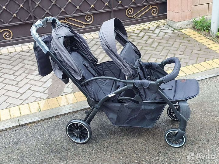 Коляска для двойни или погодок (паровозик)