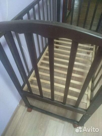 Детская кроватка для новорождённого