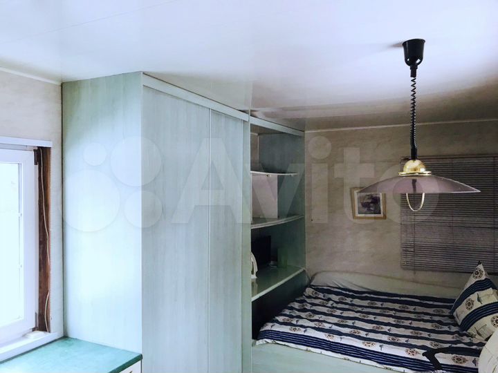 Дом 13 м² на участке 30 сот.