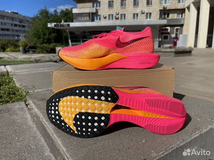 Nike zoomx vaporfly next 3