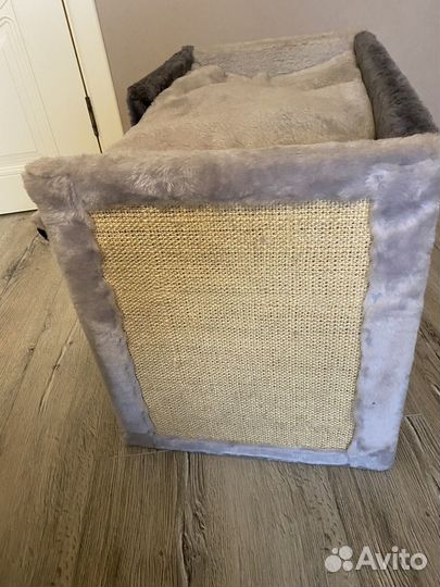 Домик для кошки с когтеточкой