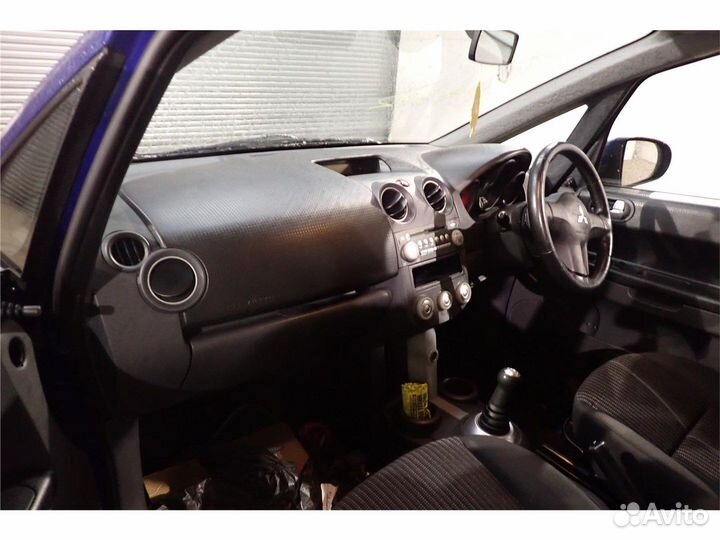 Разбор на запчасти Mitsubishi Colt 2004-2008