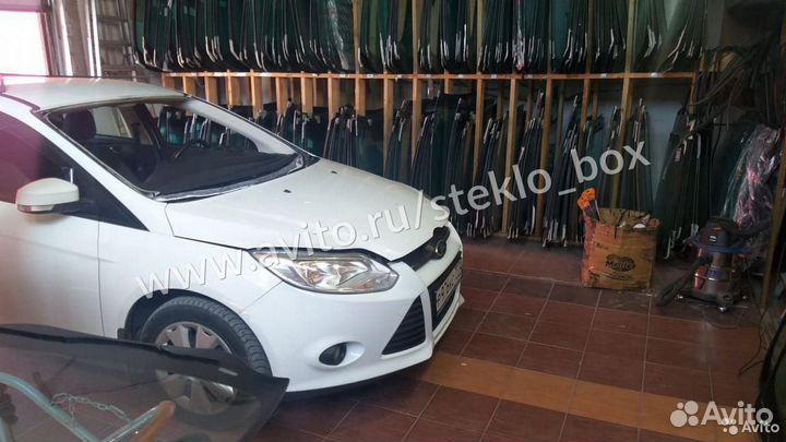 Лобовое стекло Форд Фокус 3