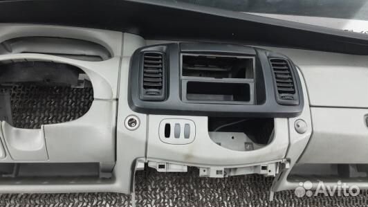 Панель приборов (торпедо) opel vivaro (FBE21IS01)