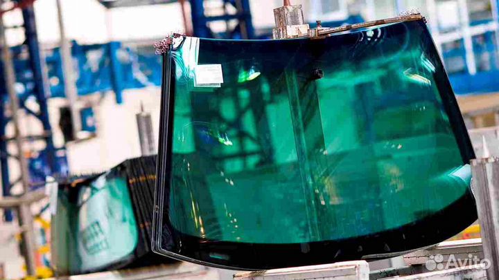 Стекло боковое опускное hyundai solaris 17- /accen