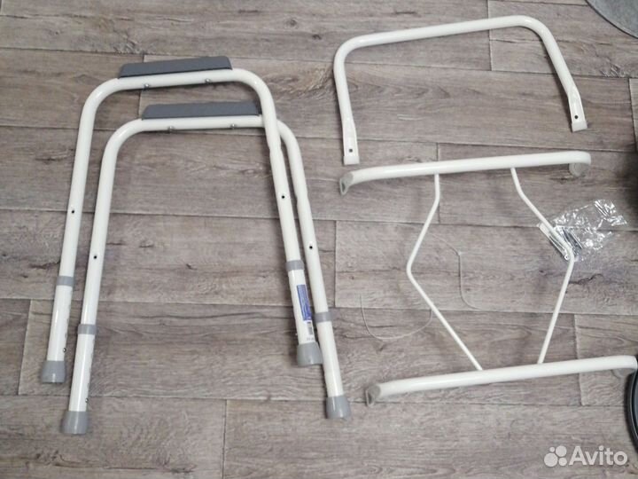 Санитарное кресло туалет