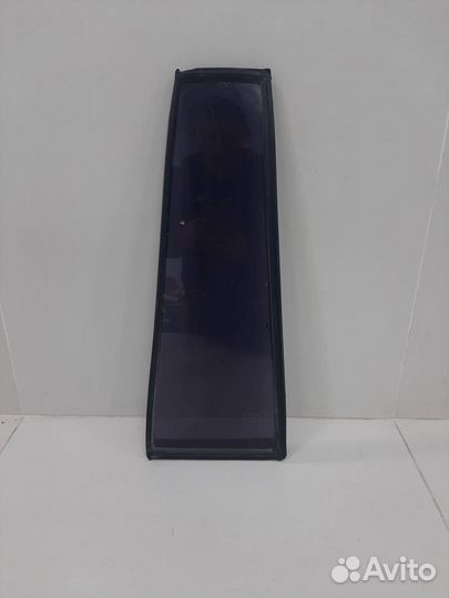 Стекло двери задней правой форточка Toyota Land Cr