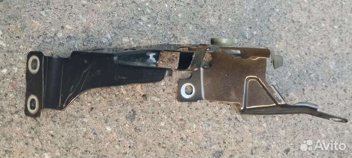 Bmw G20 кронштейн левого крыла передний