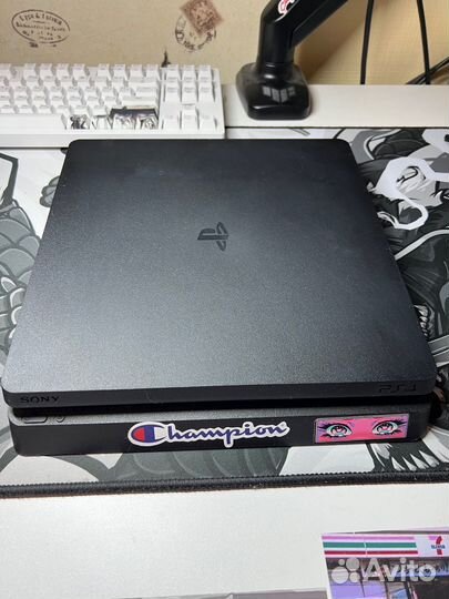 Sony playstation 4 slim