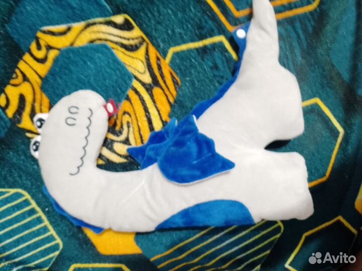 Игрушка-подушка на шею детская