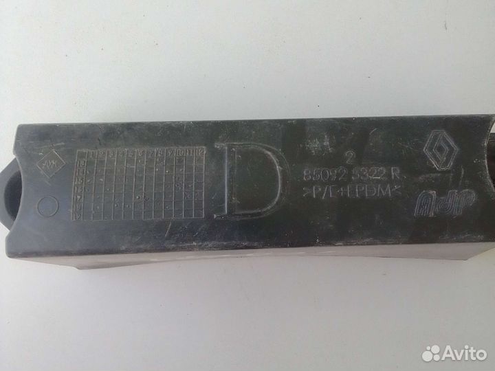 Кронштейн заднего бампера правый Renault Logan 2