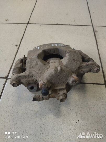 Суппорт тормозной передний левый Chevrolet Cruze