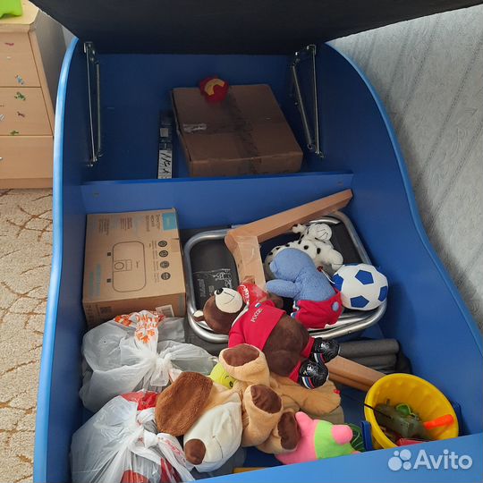 Продам детскую кровать ауди