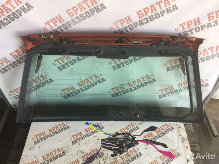 Хонда CR-V стекло заднее в крышку