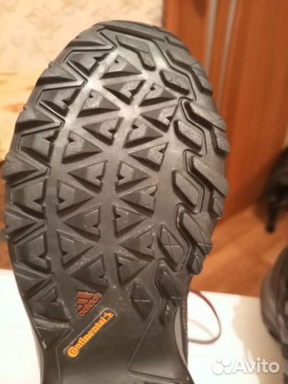 Ботинки зимние женские спортивные. Размер 37