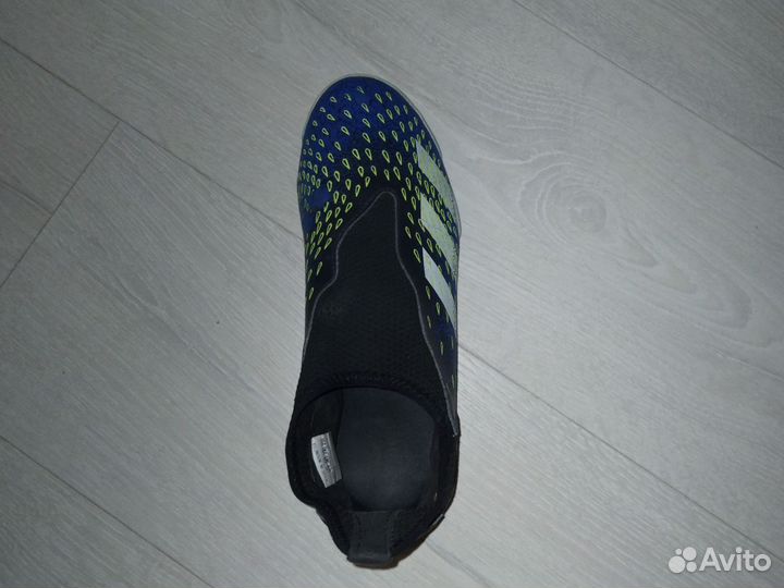 Футзалки adidas predator