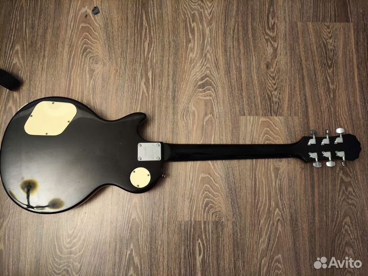 Электрогитара Epiphone Les Paul