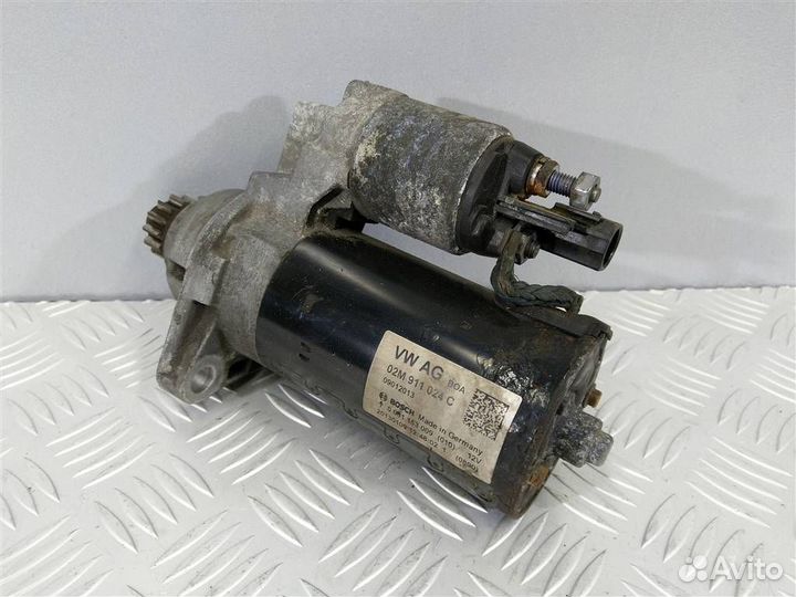 Стартер Volkswagen Passat B7 02M911024C