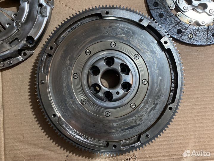 Маховик демпферный 1.9tdi Audi, Skoda, VW