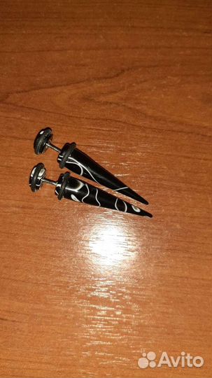 Туннели, плагги и спиральные растяжки