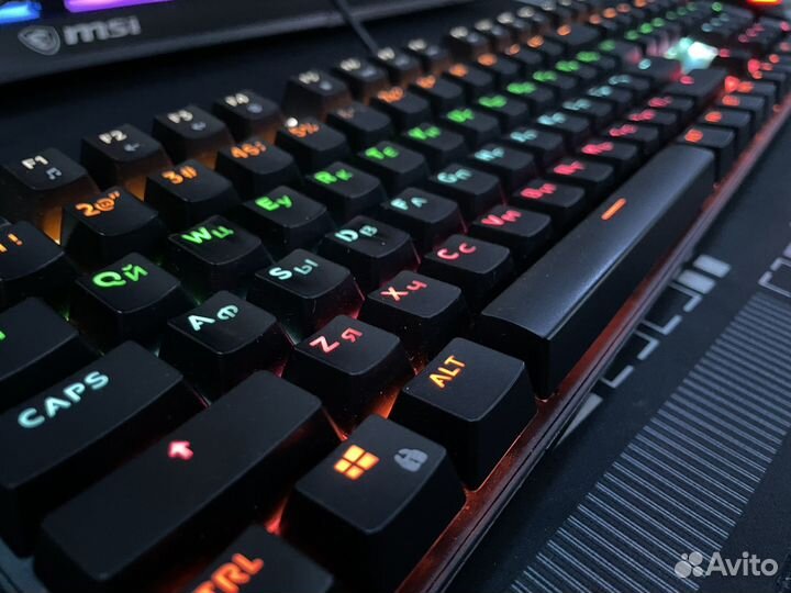 Игровая механическая клавиатура