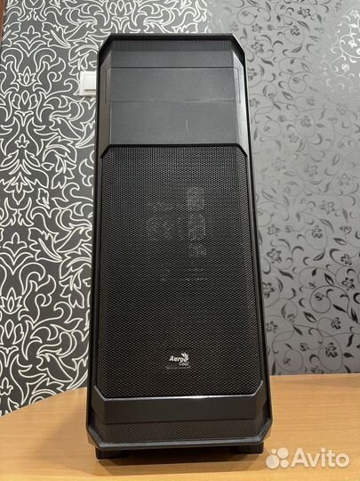 Игровой корпус для пк Aerocool Aero-300