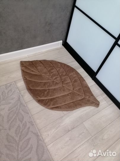 Коврик листик