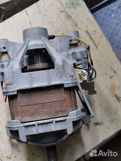 Двигататель стиральной машины