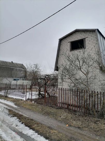 Дача 12 м² на участке 4 сот.