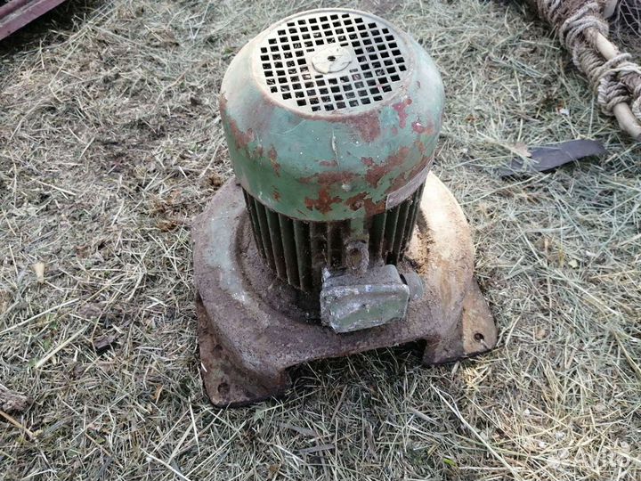 Двигатель асинхронный