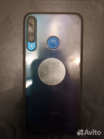 Телефон