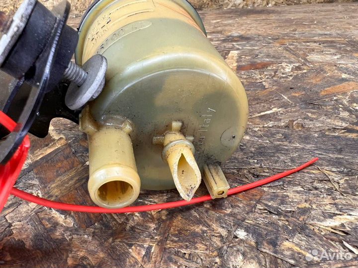 Бачок гидроусилителя Jaguar Land Rover 2009-2019