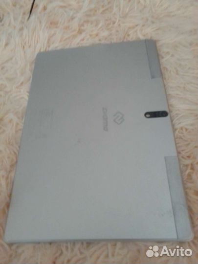 Планшет digma1402D