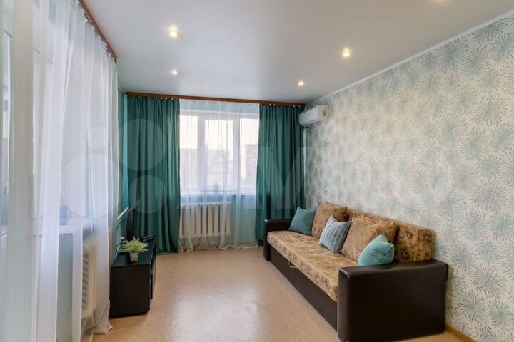 2-к. квартира, 50 м², 9/9 эт.