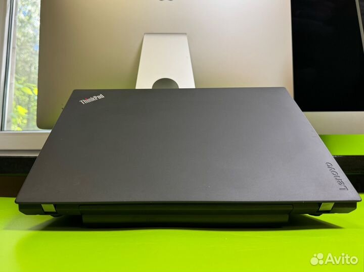 Ноутбук lenovo T470 i5-7/8/256SSD 14