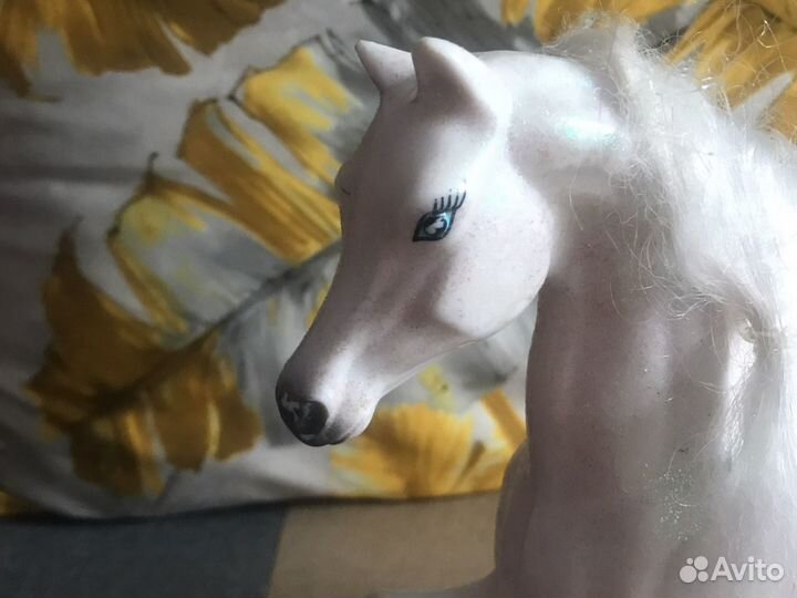 Лошадь для кукол