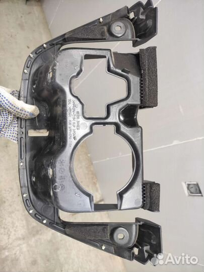 Передняя часть Nissan Leaf Azeo