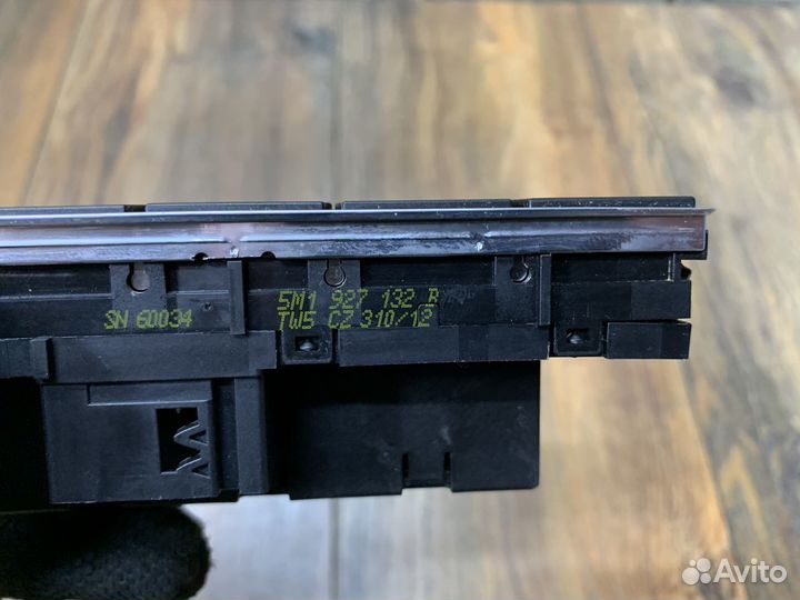 Volkswagen Golf Plus Кнопка многофункциональная