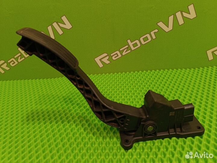 Педаль газа Chery QQ6 S21 SQR472F