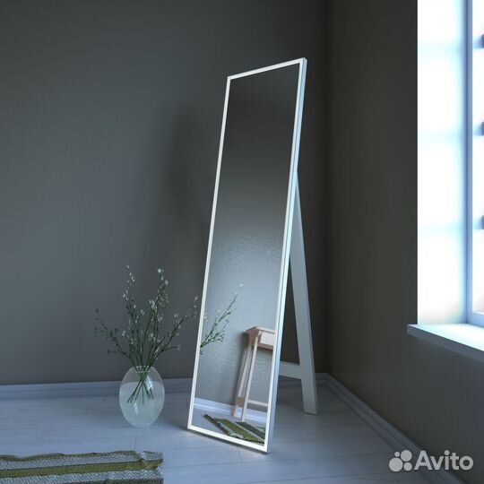 Зеркало напольное с подсветкой