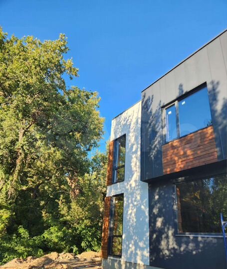 Дом 100 м² на участке 3 сот.