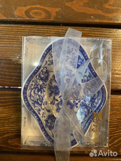 Розетка с ложкой