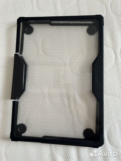 Противоударный чехол UAG для MacBook Pro 16