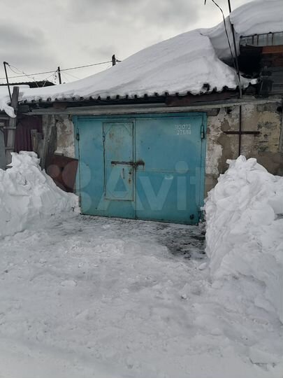 Гараж, > 30 м²