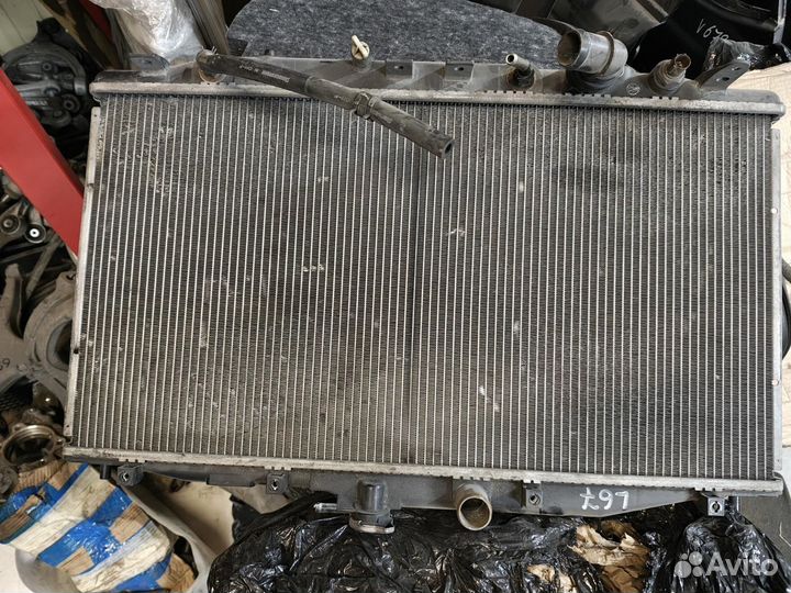 Радиатор двс Honda Accord 7 из англии K20 2004