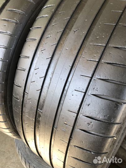 Michelin Pilot Sport 4 245/40 R18