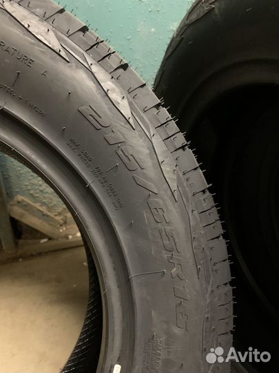 Unigrip Lateral Force A/T 215/65 R16 98H