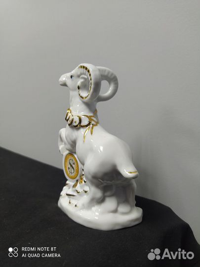 Фарфоровые статуэтки